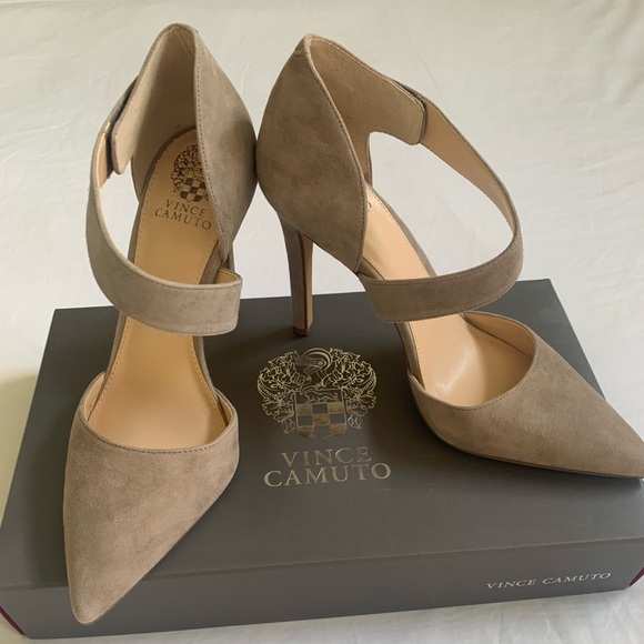 Vince Camuto Suede Heels - Picture 2 of 8